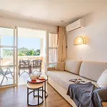 假日公园 Village Pierre & Cap Esterel 3*