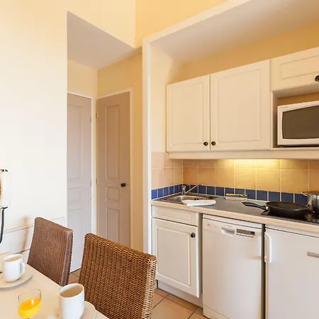 Village Pierre & Cap Esterel ホリデーパーク