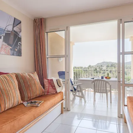 Village Pierre & Cap Esterel ホリデーパーク 3*