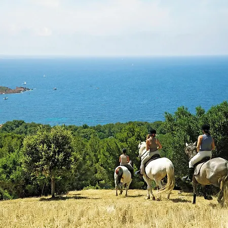 Kompleks wypoczynkowy Village Pierre & Cap Esterel - Raphael Village 3*