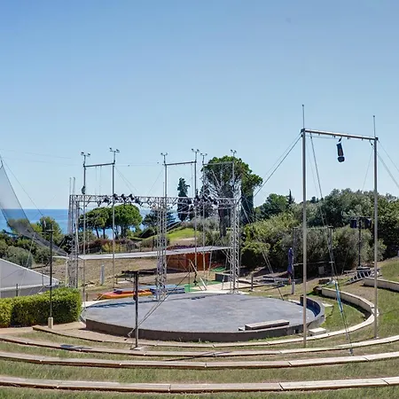 Village Pierre & Cap Esterel 3* Saint-Raphaël