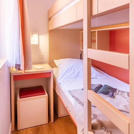 Village Pierre & Cap Esterel Tatil parkı 3*