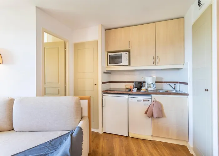 Village Pierre & Cap Esterel 3* Сен-Рафаэль