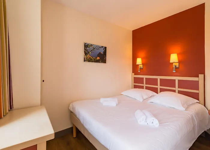 Village Pierre & Cap Esterel База отдыха 3*